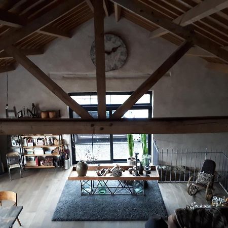 Le Hangar Des Voyageurs Petit-Halleux Bagian luar foto