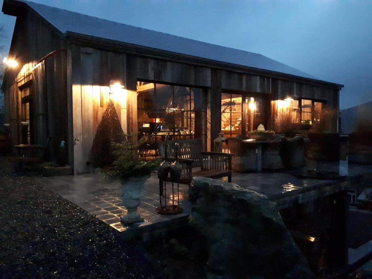 Le Hangar Des Voyageurs Petit-Halleux Bagian luar foto