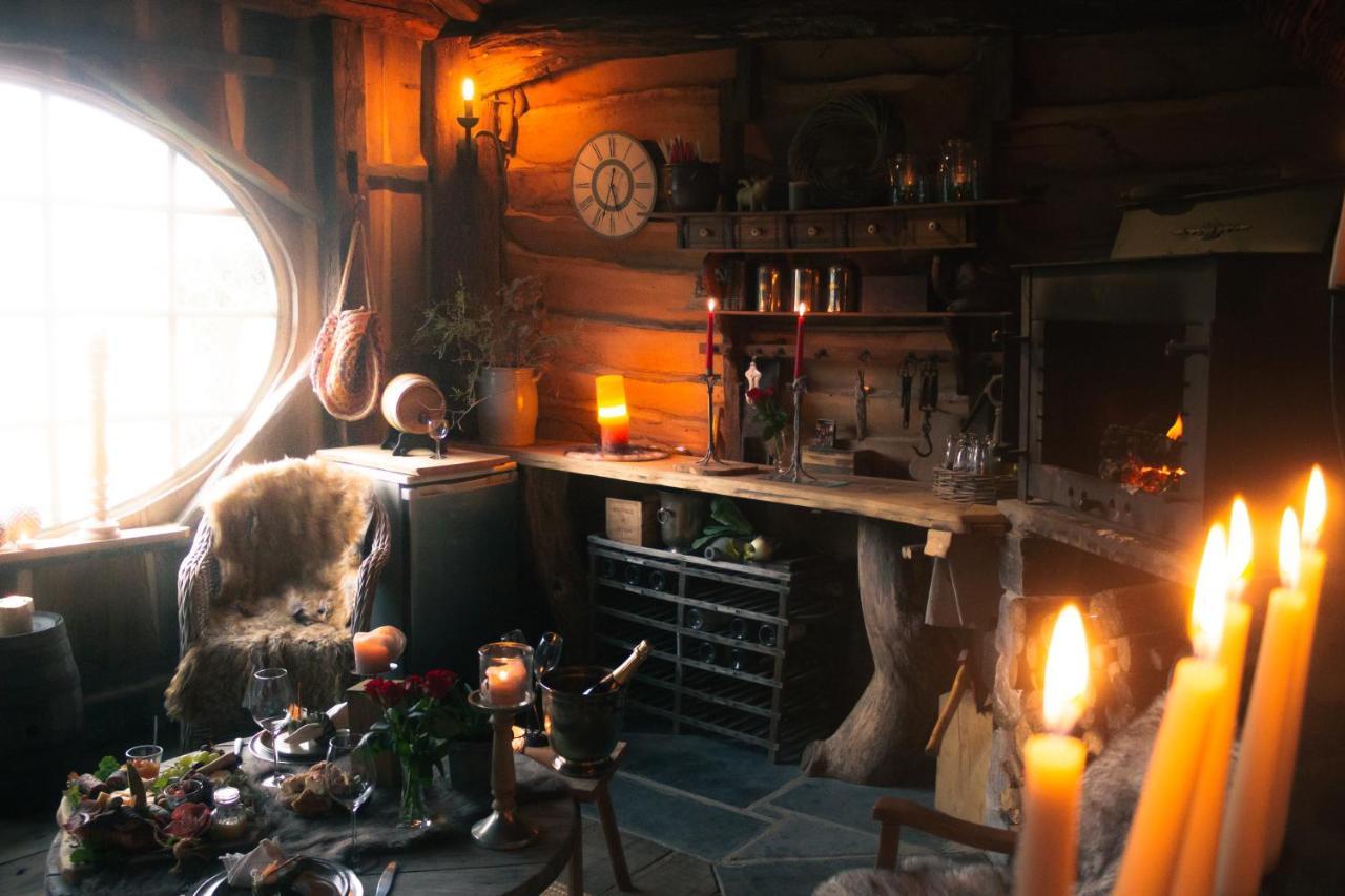 Le Hangar Des Voyageurs Petit-Halleux Bagian luar foto